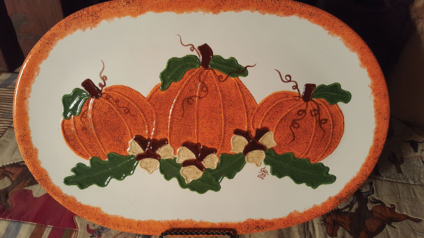 You can make this pumpkin platter.
