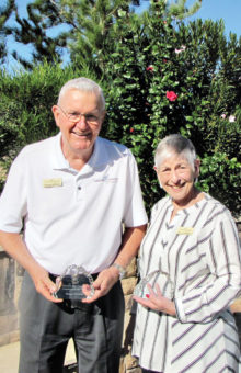 Dennis DeFrain and Phyllis Minsuk of LifeLong Learning were the recipients of the Kare Bears Founders Award.