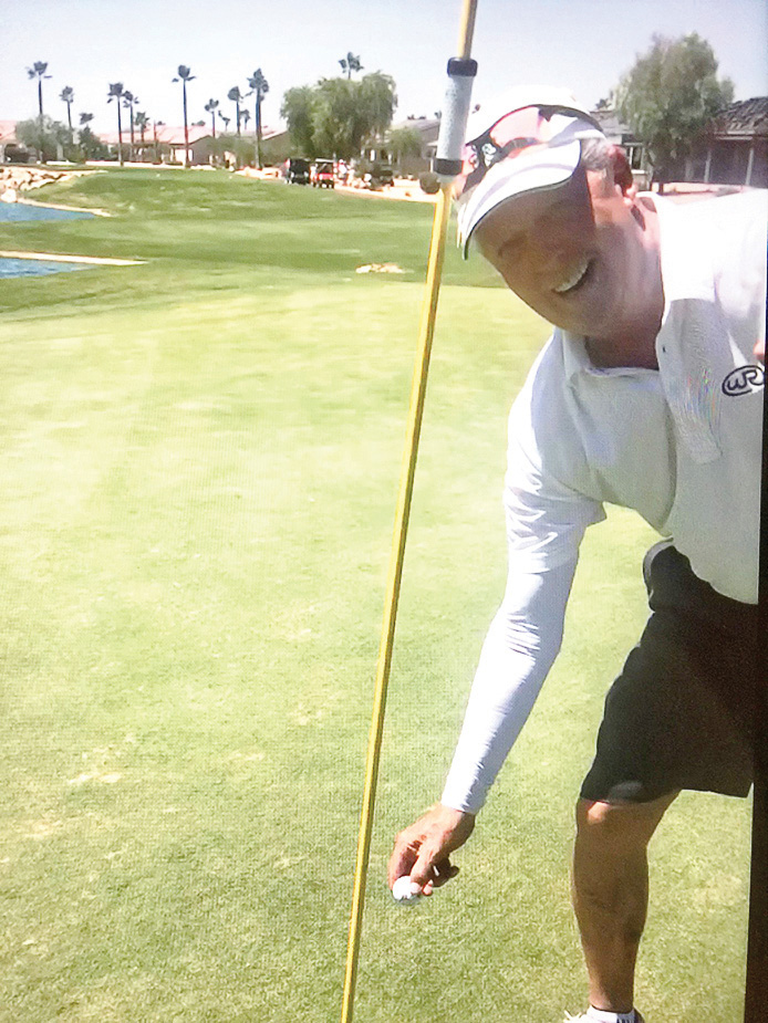 Ron Hansen Scores His First Ace After 70 Years of Playing Golf ...